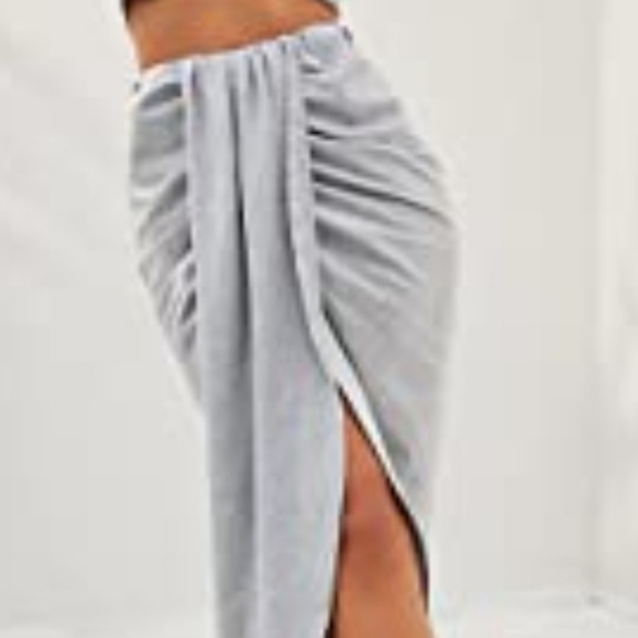 Women's Casual Sleeveless Summer Two Piece Outfits Crop Top and Side Split Drape - Picture 5 of 6